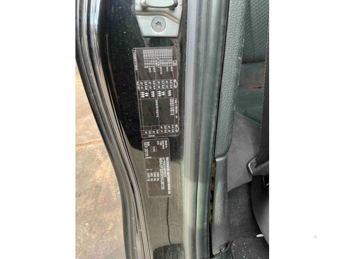 BMW 1 serie 116d 1.5 12V TwinPower Samochód złomowany (2016, Metalik, Czarny)