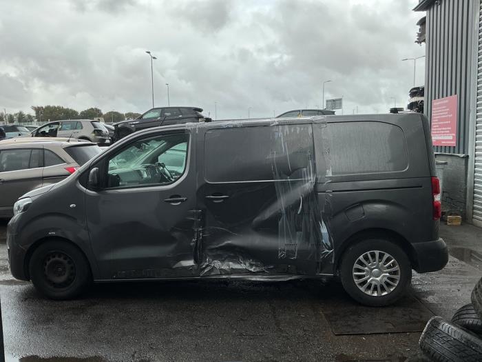 Toyota ProAce 1.6 D-4D 115 16V Sloopvoertuig (2018, Donker, Zilvergrijs)