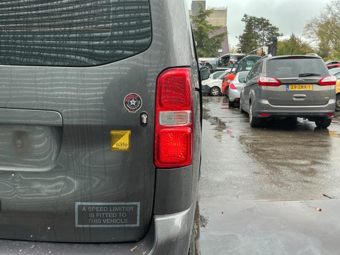 Toyota ProAce 1.6 D-4D 115 16V Sloopvoertuig (2018, Donker, Zilvergrijs)