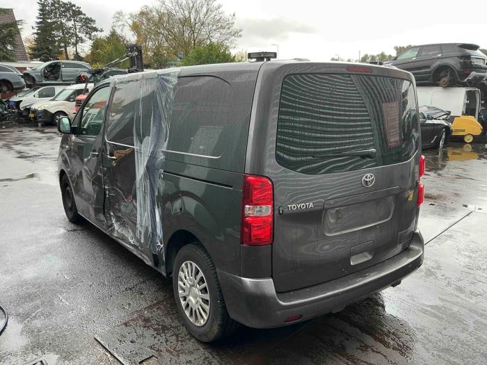Toyota ProAce 1.6 D-4D 115 16V Sloopvoertuig (2018, Donker, Zilvergrijs)