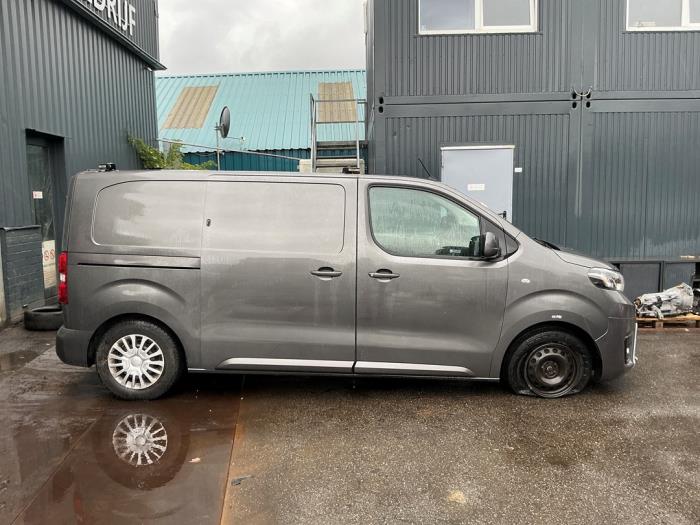 Toyota ProAce 1.6 D-4D 115 16V Sloopvoertuig (2018, Donker, Zilvergrijs)