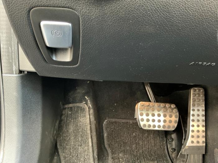 Mercedes C Estate C-180 1.6 16V BlueEfficiency Samochód złomowany (2017, Metalik, Czarny)