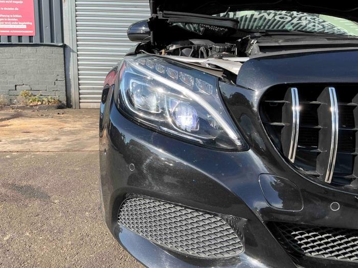 Mercedes C Estate C-180 1.6 16V BlueEfficiency Samochód złomowany (2017, Metalik, Czarny)