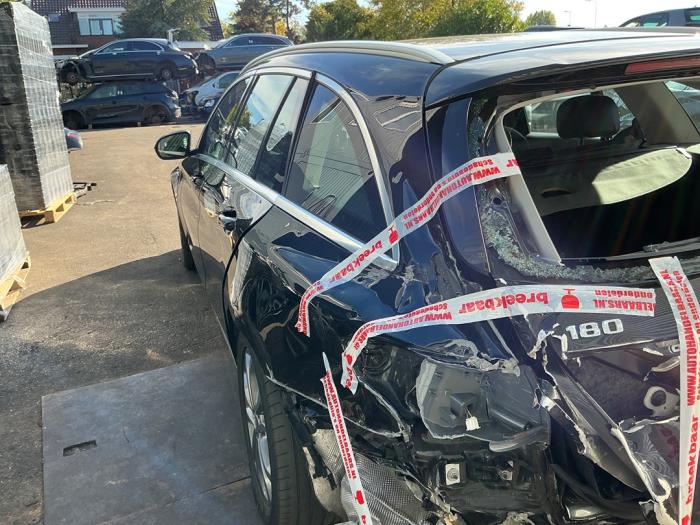 Mercedes C Estate C-180 1.6 16V BlueEfficiency Samochód złomowany (2017, Metalik, Czarny)