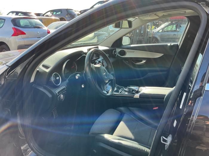 Mercedes C Estate C-180 1.6 16V BlueEfficiency Samochód złomowany (2017, Metalik, Czarny)