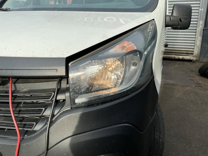 Renault Trafic 1.6 dCi 90 Sloopvoertuig (2015, Wit)