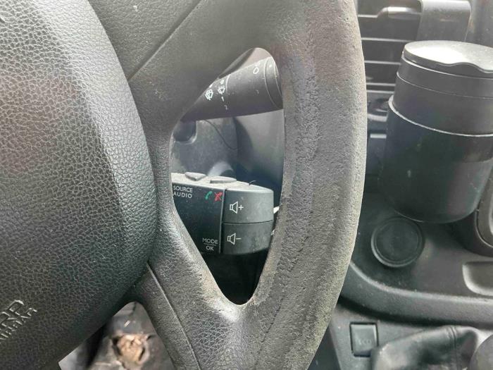 Renault Trafic 1.6 dCi 90 Sloopvoertuig (2015, Wit)