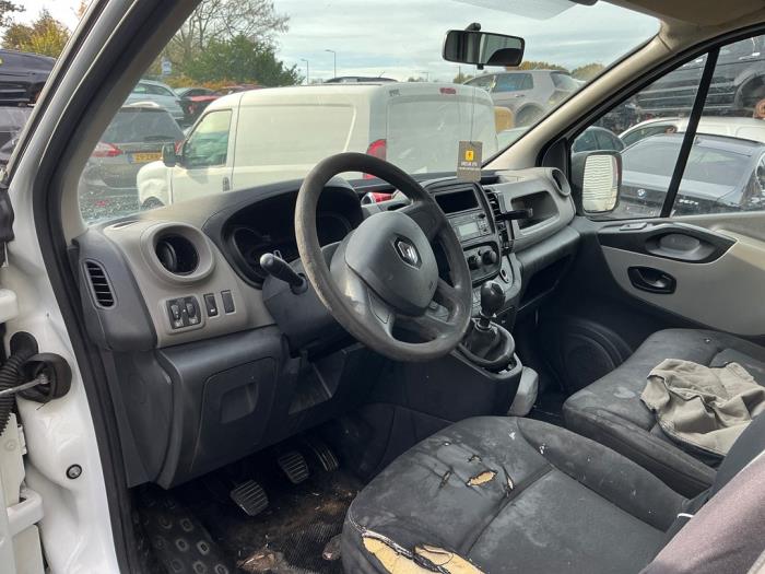 Renault Trafic 1.6 dCi 90 Sloopvoertuig (2015, Wit)