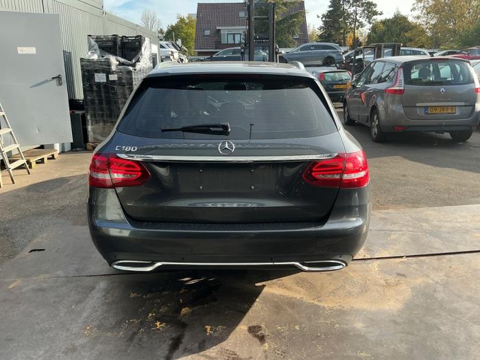 Mercedes C Estate C-180 1.6 16V BlueEfficiency Sloopvoertuig (2015, Grijs)