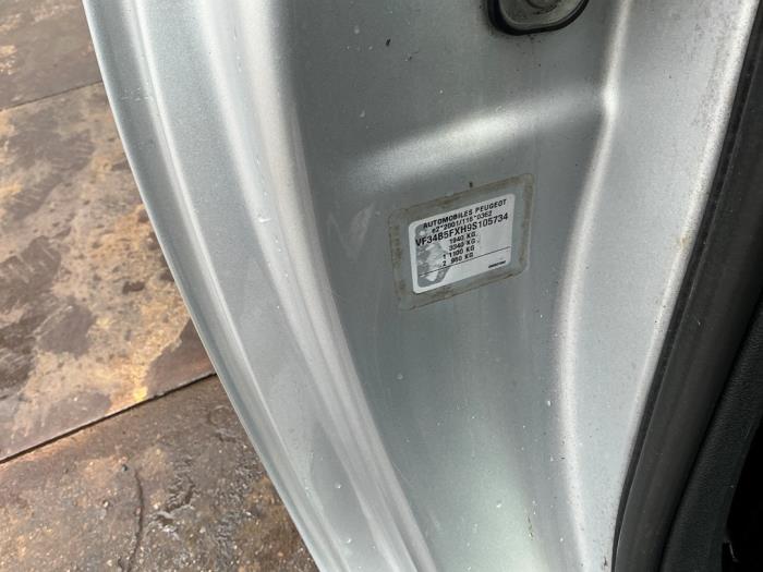 Peugeot 308 CC 1.6 16V THP 150 Sloopvoertuig (2009, Zilvergrijs, Grijs)