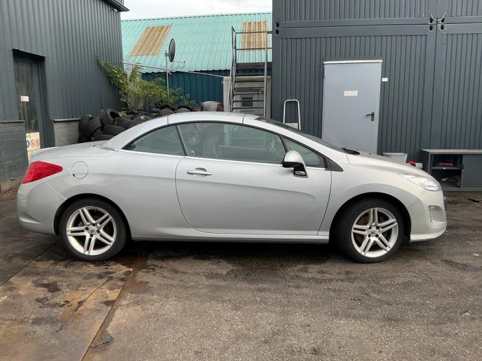 Peugeot 308 CC 1.6 16V THP 150 Sloopvoertuig (2009, Zilvergrijs, Grijs)