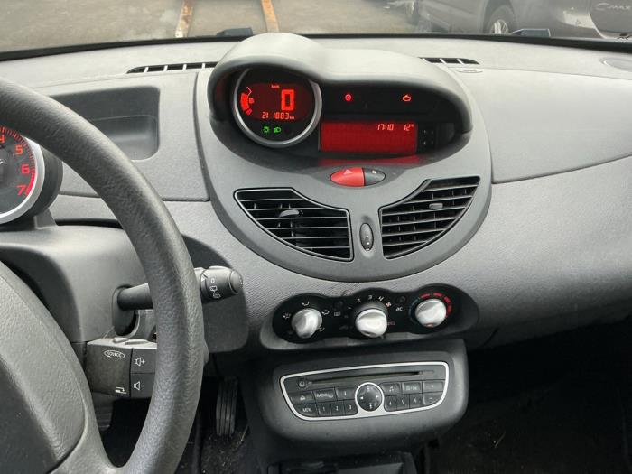 Renault Twingo II 1.2 16V Sloopvoertuig (2011, Zwart)