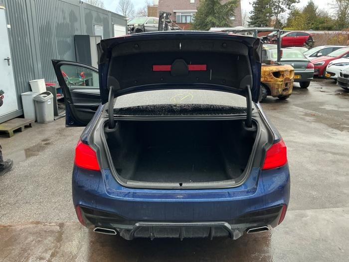 BMW 5 serie 530d 3.0 TwinPower Turbo 24V Sloopvoertuig (2018, Donker, Blauw)