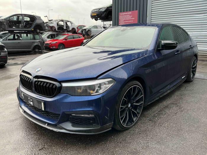 BMW 5 serie 530d 3.0 TwinPower Turbo 24V Sloopvoertuig (2018, Donker, Blauw)