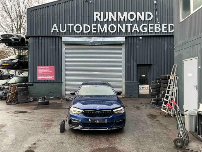 BMW 5 serie 530d 3.0 TwinPower Turbo 24V Sloopvoertuig (2018, Donker, Blauw)