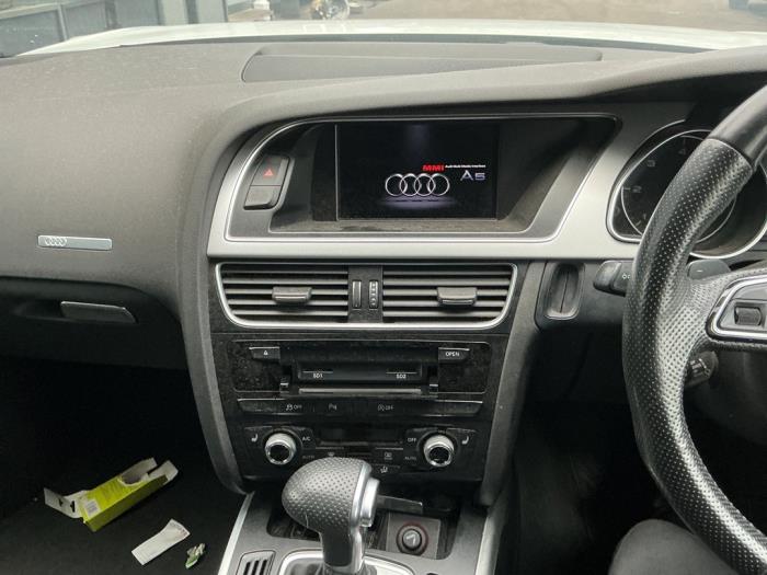 Audi A5 2.0 TDI 16V Sloopvoertuig (2015, Metallic, Wit)