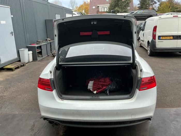 Audi A5 2.0 TDI 16V Sloopvoertuig (2015, Metallic, Wit)