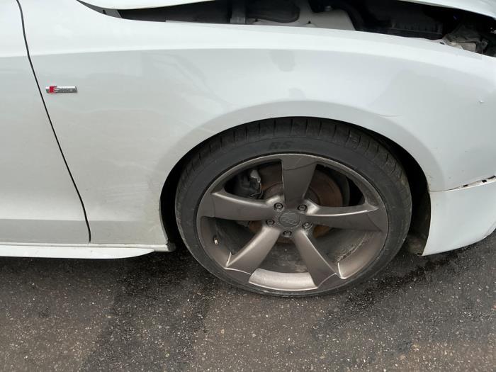 Audi A5 2.0 TDI 16V Sloopvoertuig (2015, Metallic, Wit)