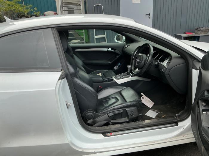 Audi A5 2.0 TDI 16V Sloopvoertuig (2015, Metallic, Wit)
