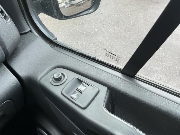 Opel Vivaro 1.6 CDTi BiTurbo Sloopvoertuig (2018, Blauw)