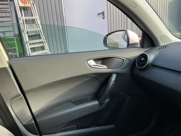 Audi A1 Sportback 1.6 TDI 16V Skrotfordon (2013, WIT)