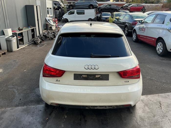 Audi A1 Sportback 1.6 TDI 16V Skrotfordon (2013, WIT)