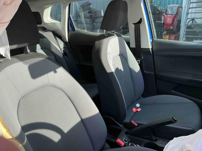 Seat Arona 1.0 TSI 12V Sloopvoertuig (2021, Blauw)