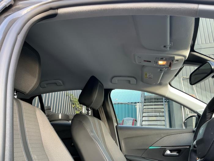 Peugeot 208 II 1.2 Vti 12V PureTech 100 Sloopvoertuig (2020, Donker, Zilvergrijs, Muisgrijs)