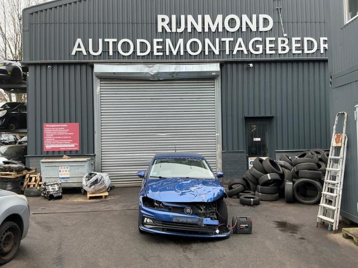 Volkswagen Polo VI 1.0 TSI 12V Sloopvoertuig (2021, Donker, Blauw)