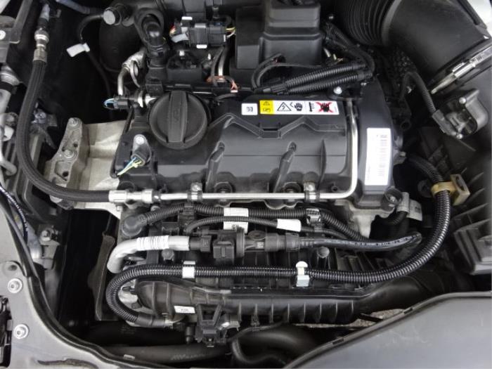 BMW 2 serie Gran Tourer 218i 1.5 TwinPower Turbo 12V Skrotfordon (2017, GRIJS)