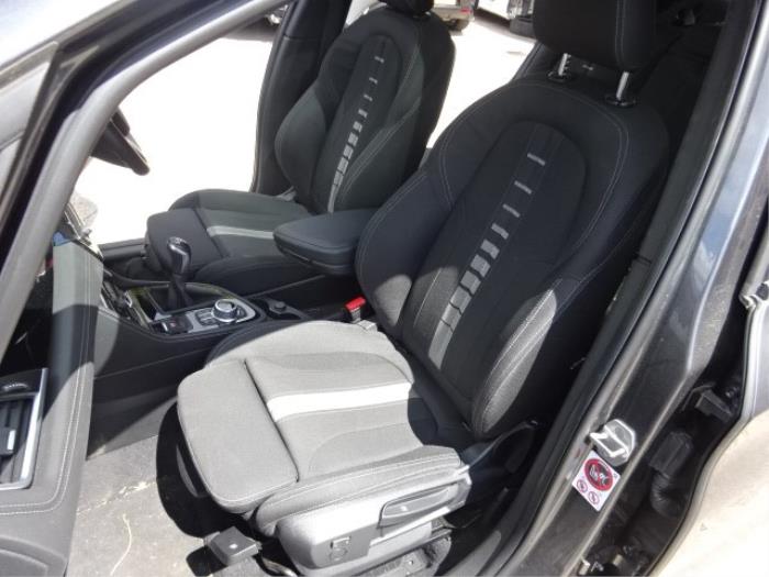 BMW 2 serie Gran Tourer 218i 1.5 TwinPower Turbo 12V Skrotfordon (2017, GRIJS)