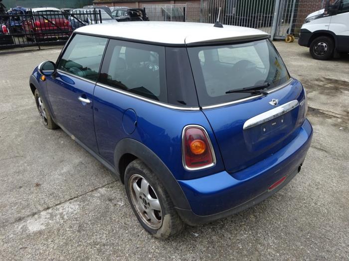Mini Mini 1.6 16V Cooper Skrotfordon (2008, BLAUW)