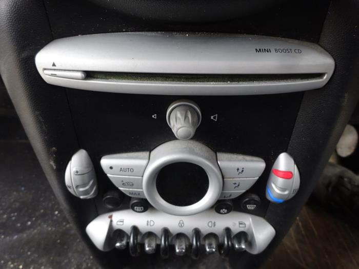 Mini Mini 1.6 16V Cooper Skrotfordon (2008, BLAUW)