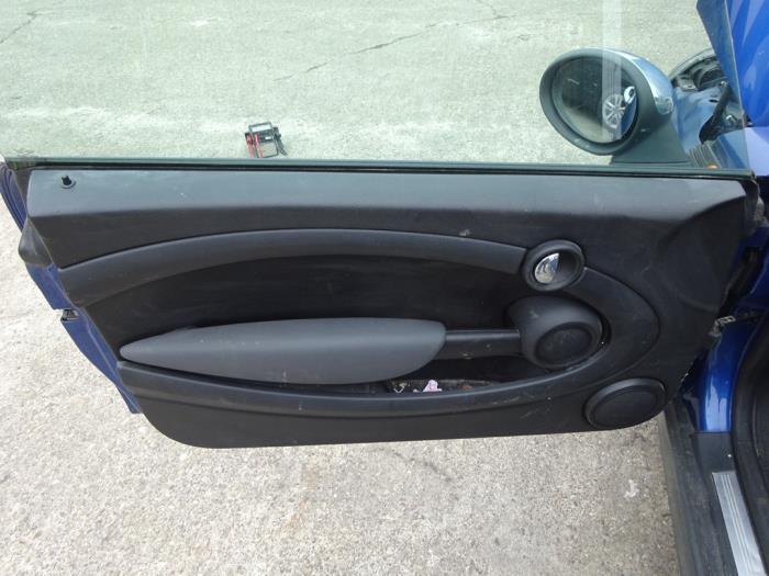 Mini Mini 1.6 16V Cooper Skrotfordon (2008, BLAUW)