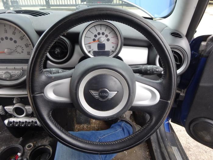 Mini Mini 1.6 16V Cooper Skrotfordon (2008, BLAUW)
