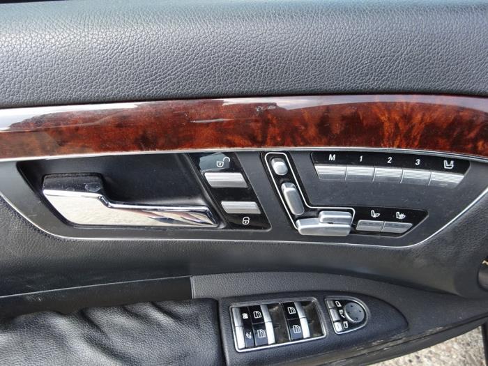 Mercedes S 3.0 S-350 BlueTec 24V 4-Matic Sloopvoertuig (2012, Zwart)