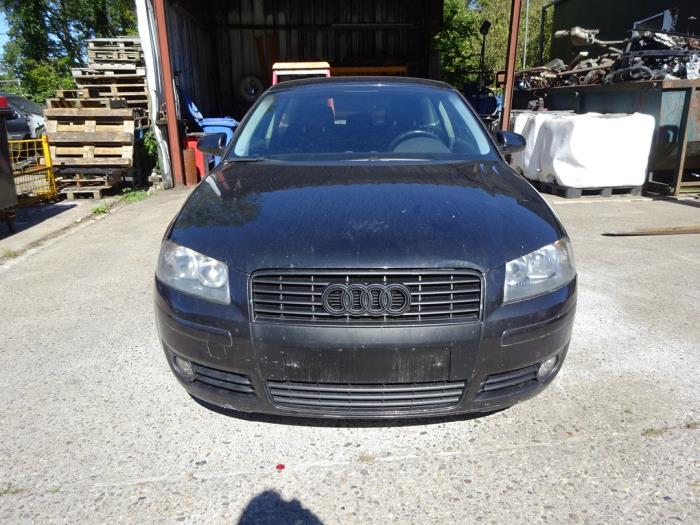 Audi A3 2.0 16V FSI Sloopvoertuig (2004, Zwart)