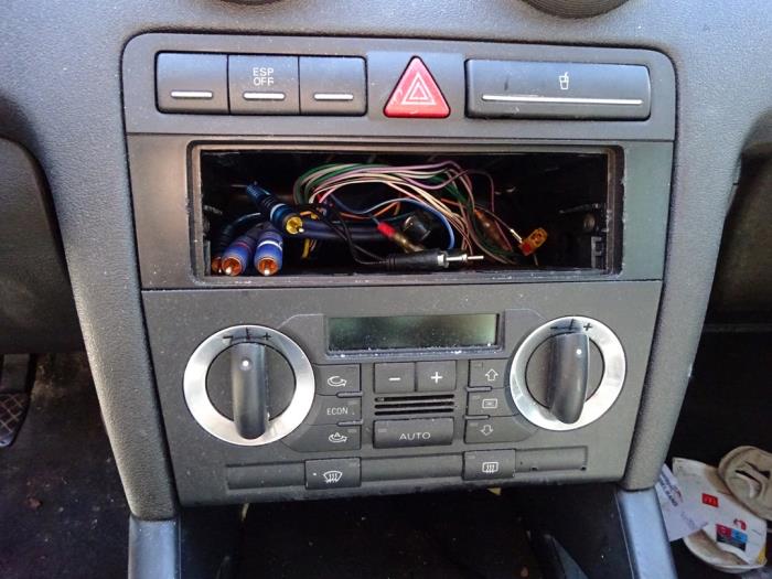 Audi A3 2.0 16V FSI Sloopvoertuig (2004, Zwart)