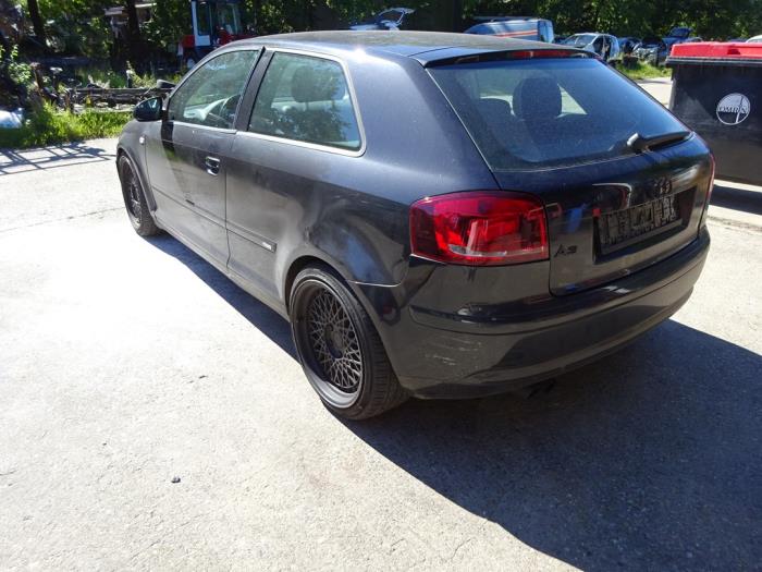 Audi A3 2.0 16V FSI Sloopvoertuig (2004, Zwart)