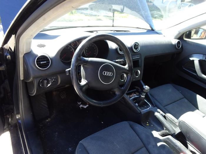 Audi A3 2.0 16V FSI Sloopvoertuig (2004, Zwart)