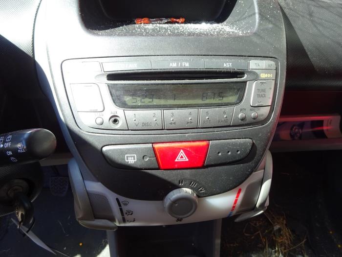 Toyota Aygo 1.0 12V VVT-i Sloopvoertuig (2007, Rood)