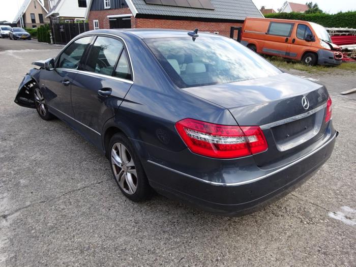 Mercedes E E-200 CDI 16V BlueEfficiency,BlueTEC Sloopvoertuig (2011, Grijs)
