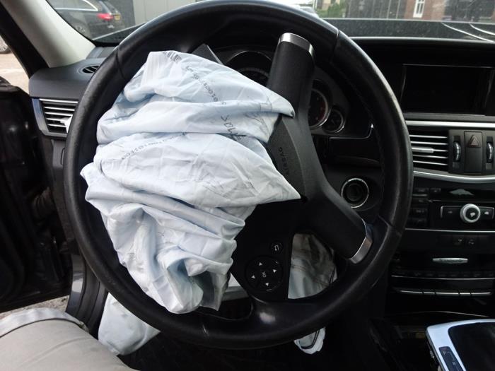 Mercedes E E-200 CDI 16V BlueEfficiency,BlueTEC Sloopvoertuig (2011, Grijs)