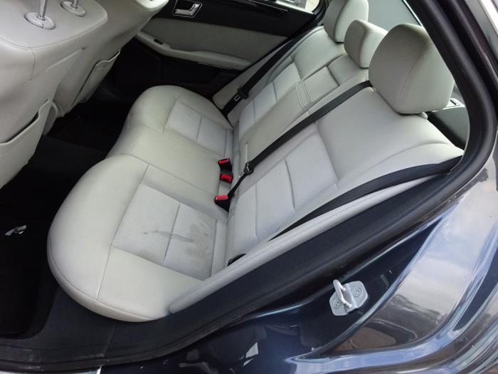 Mercedes E E-200 CDI 16V BlueEfficiency,BlueTEC Sloopvoertuig (2011, Grijs)