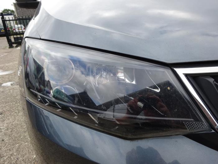 Skoda Fabia III 1.2 TSI 16V Sloopvoertuig (2017, Grijs)