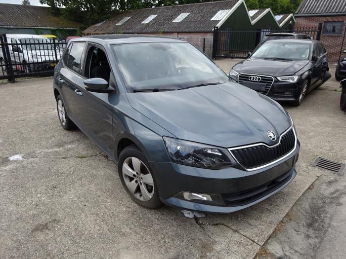 Skoda Fabia III 1.2 TSI 16V Sloopvoertuig (2017, Grijs)
