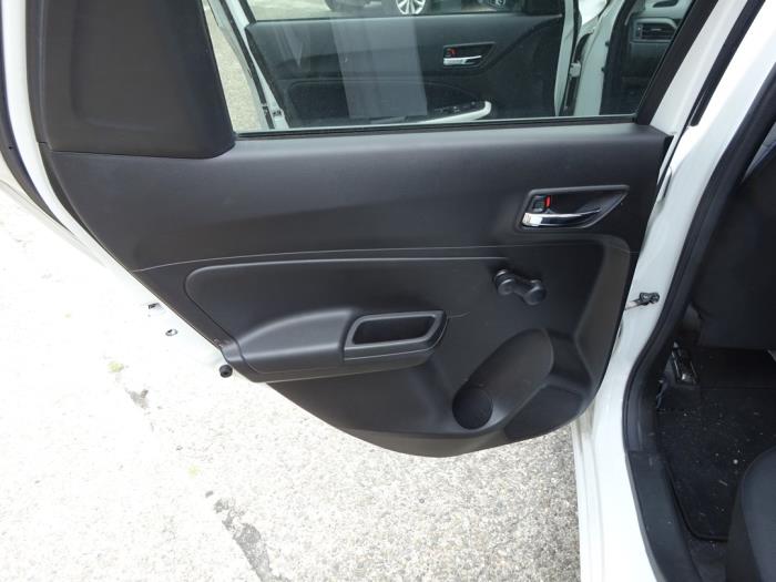 Suzuki Swift 1.2 Dual Jet 16V Allgrip Samochód złomowany (2019, Bialy)