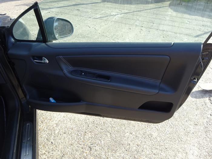 Peugeot 207 CC 1.6 16V Sloopvoertuig (2011, Zwart)