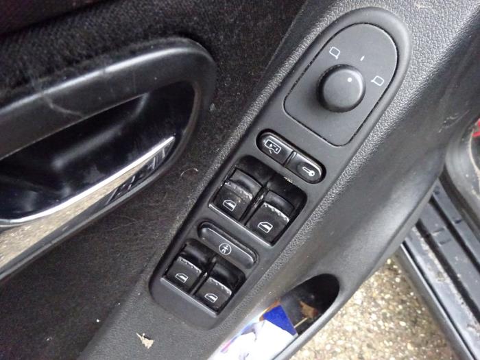 Seat Leon 1.8 20V Turbo Sloopvoertuig (2003, Zwart)