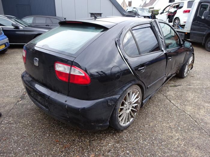 Seat Leon 1.8 20V Turbo Sloopvoertuig (2003, Zwart)
